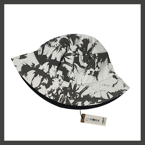 Lucca Couture Gray & White Bucket Hat – NWT - Picture 2 of 4